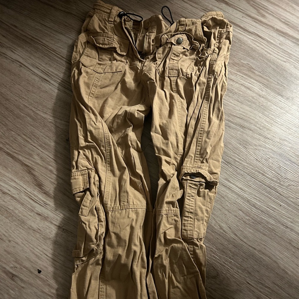 brandy melville low rise tan cargo pants with adjustable waist
